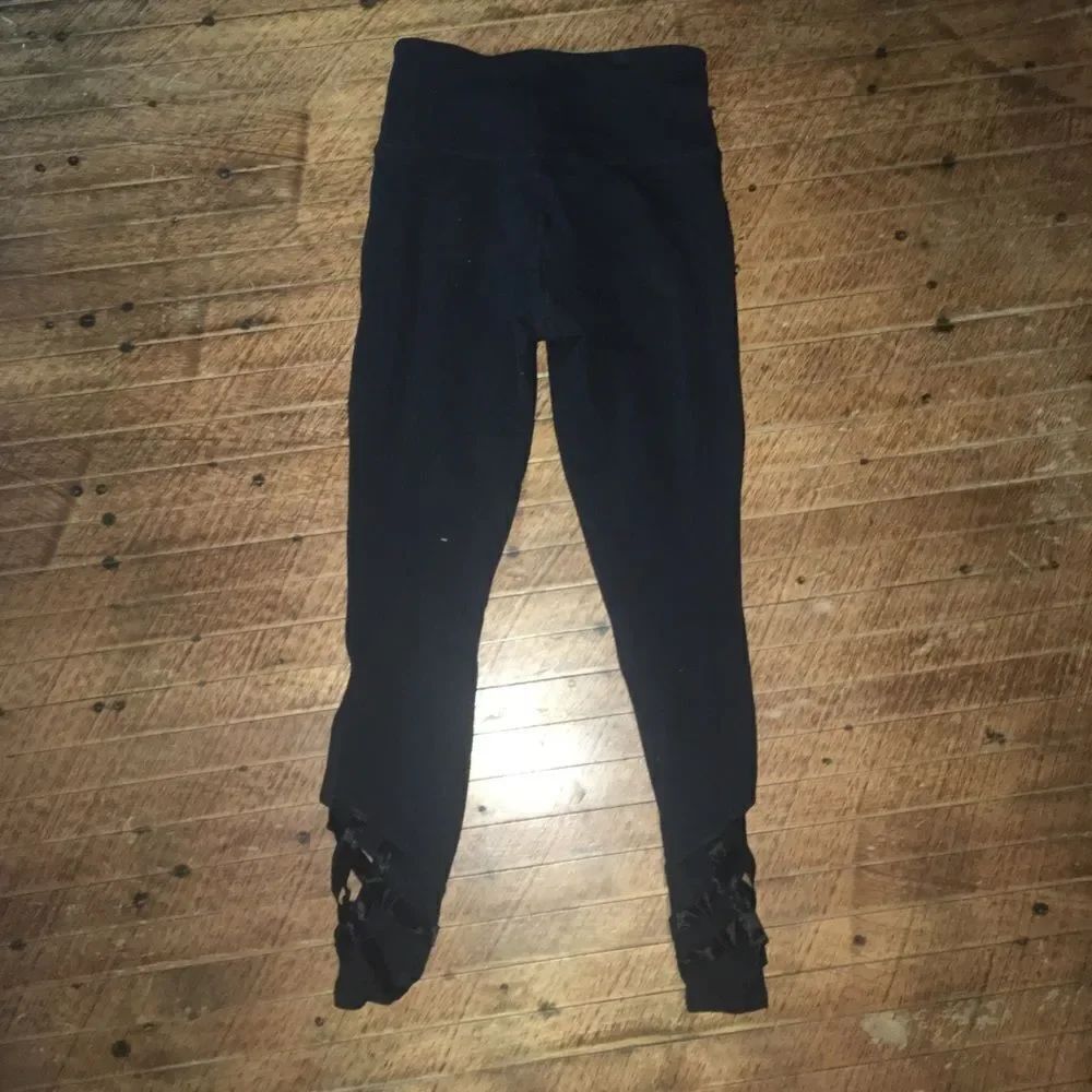 Athleta XS athletic/workout leggings, lattice